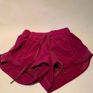 LULU LEMON SHORTS — SIZE 4